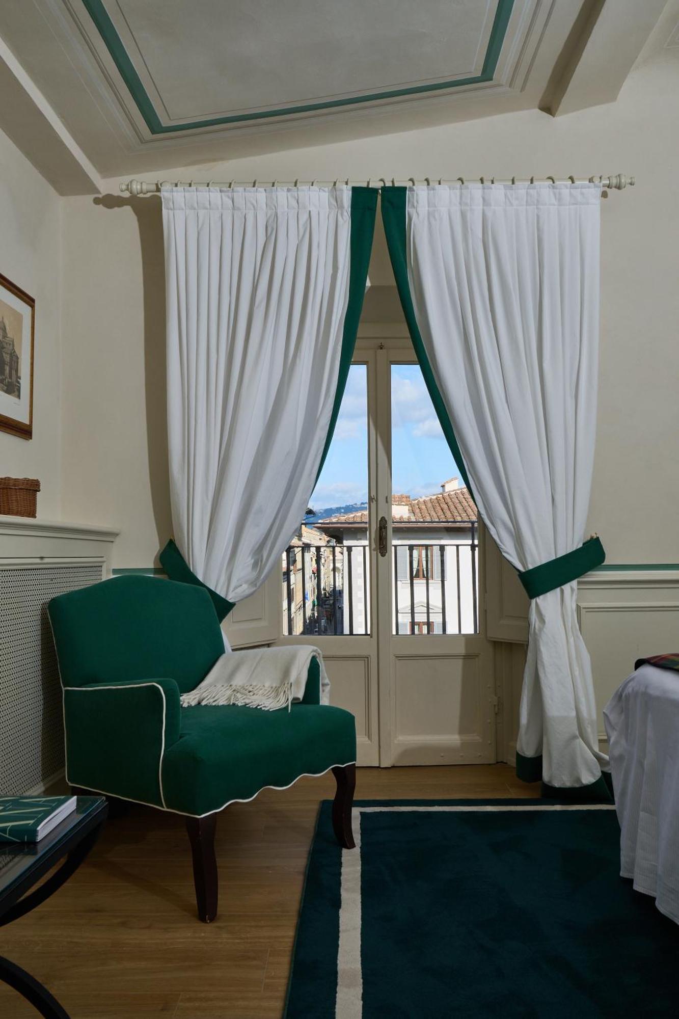 Отель Palazzo Niccolini Al Duomo Residenza D'Epoca Флоренция Экстерьер фото